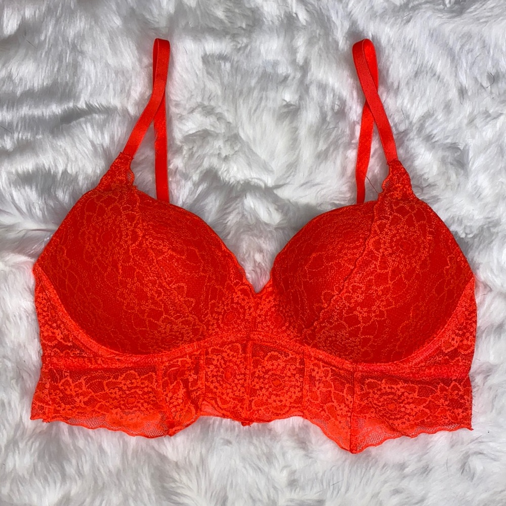 VS Pink bra